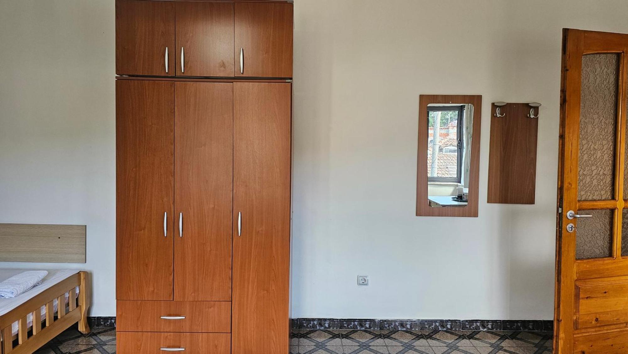 Angie'S Shared Villa Tam Tirana Esterno foto