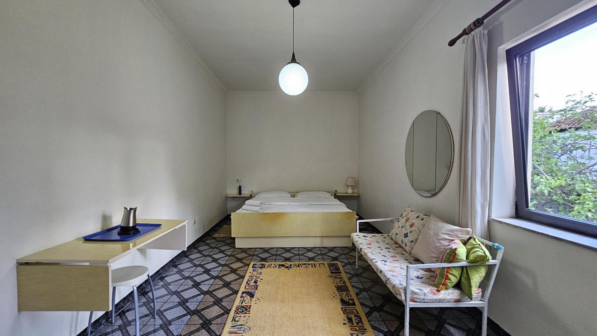 Angie'S Shared Villa Tam Tirana Esterno foto
