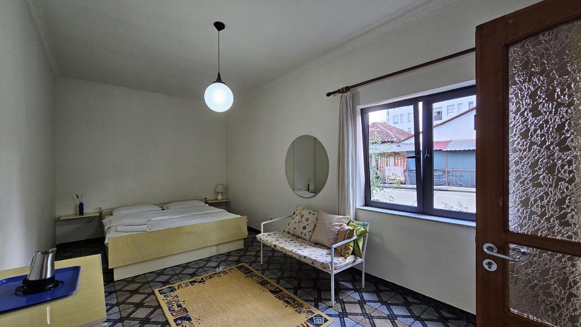 Angie'S Shared Villa Tam Tirana Esterno foto