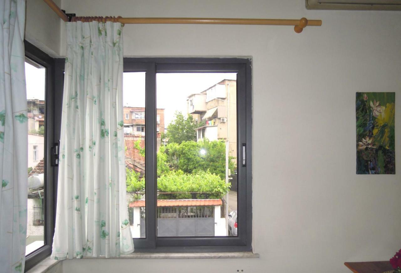 Angie'S Shared Villa Tam Tirana Esterno foto
